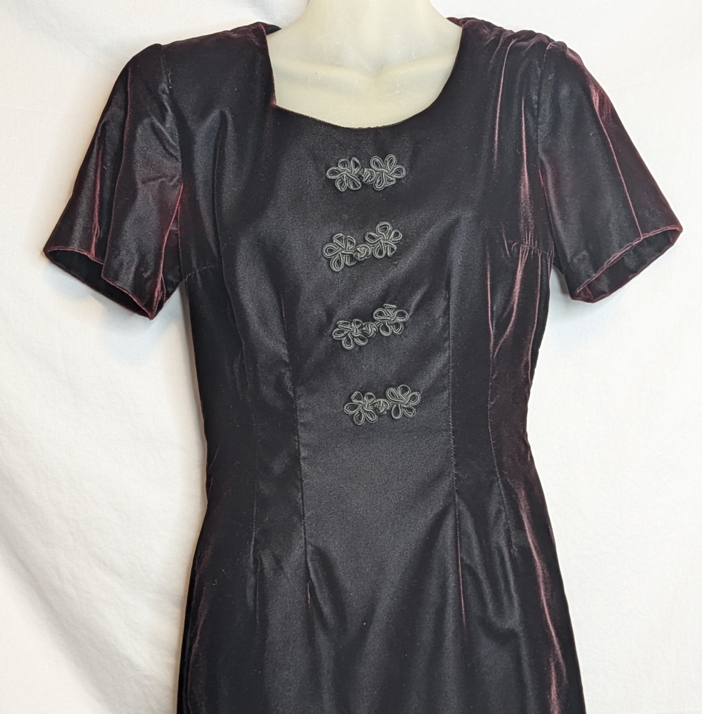 Vintage 1970's My Michelle Velvet Wiggle Cocktail Dress Short Sleeves Size 4P